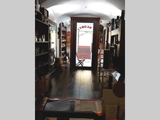 Attività commerciale in Vendita a Sarzana, 85'000€, 35 m²