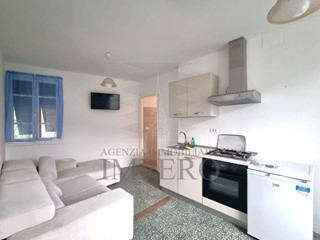 Trilocale in Vendita a Castel Vittorio, 70'000€, 50 m²