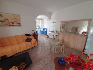 Appartamento in Vendita a Ventimiglia, zona Centro, 350'000€, 160 m²