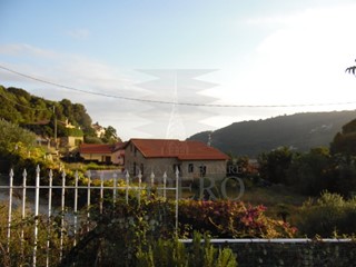 Casa Indipendente in Vendita a Camporosso, 900'000€, 370 m²