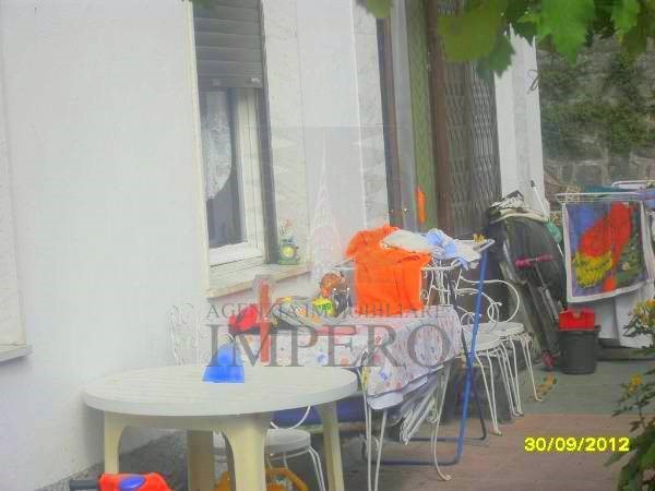 Casa Indipendente in Vendita a Pigna, 180'000€, 100 m²