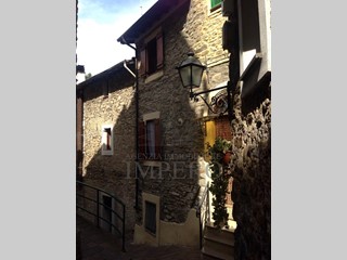 Casa Semi Indipendente in Vendita a Soldano, 125'000€, 65 m²