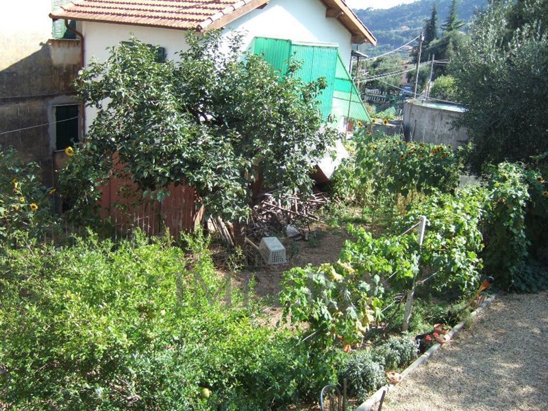 Casa Semi Indipendente in Vendita a Ventimiglia, zona Seglia, 200'000€, 80 m²