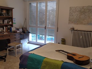 Trilocale in Affitto a Parma, zona Montanara, 250€, arredato