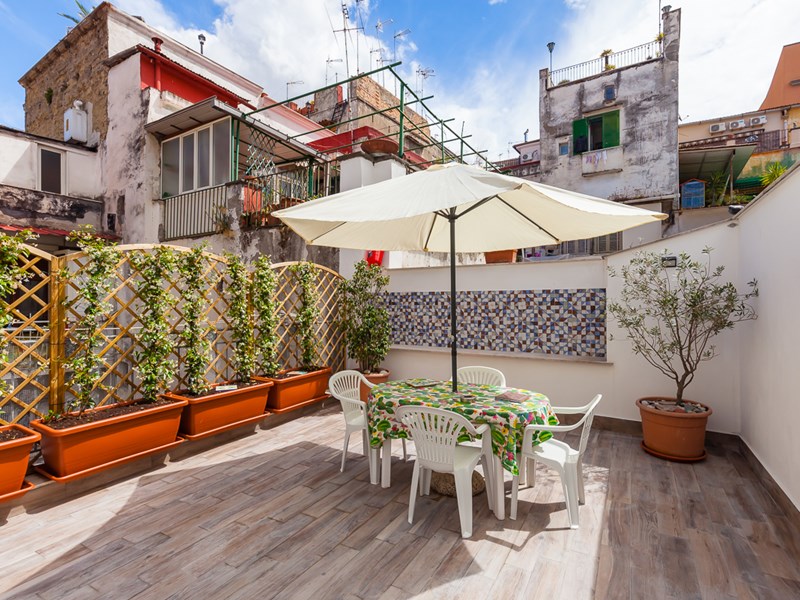 Bilocale in Affitto a Napoli, zona Materdei, 1'850€, 45 m², arredato