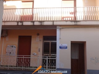 Casa Indipendente in Vendita a Pozzallo, zona centro storico, 120'000€, 150 m², arredato