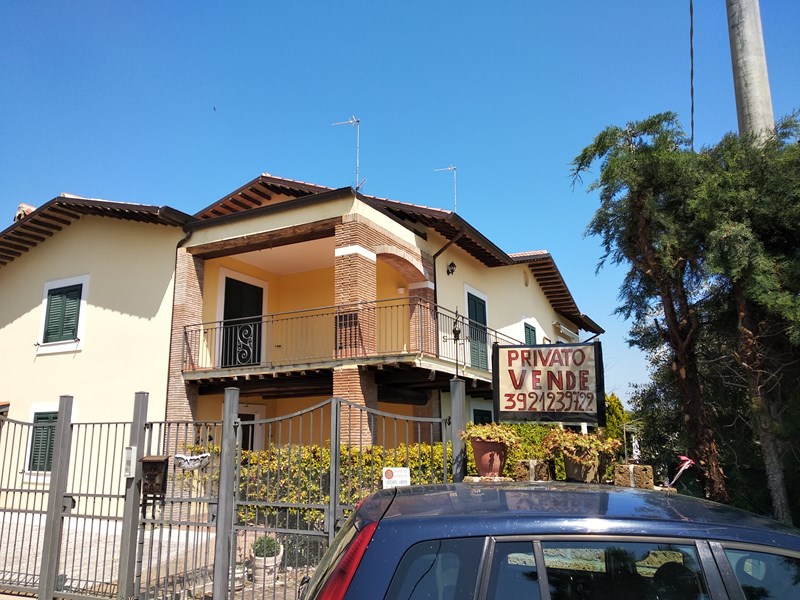 Villa bifamiliare in Vendita a Cupello, zona residenziale, 160'000€, 175 m²