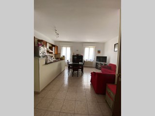 Trilocale in Vendita a Parma, zona san leonardo, 127'000€, 85 m²