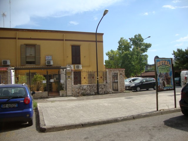 Villetta a schiera in Vendita a Taranto, zona Quartiere Paolo VI, 78'000€, 100 m²