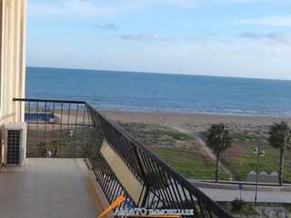 Quadrilocale in Vendita a Pozzallo, zona Lungomare pietre nere, 250'000€, 150 m²