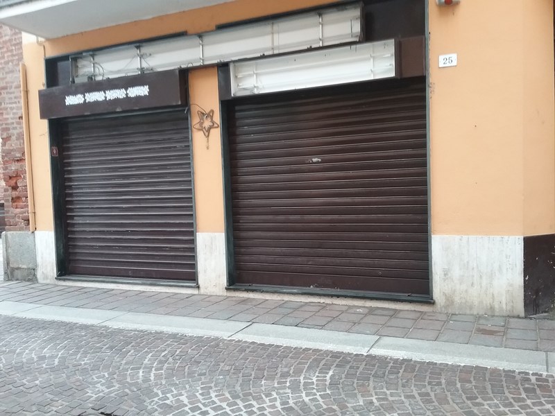 Negozio in Vendita a Gambolò, zona CENTRALE, 45'000€, 70 m²