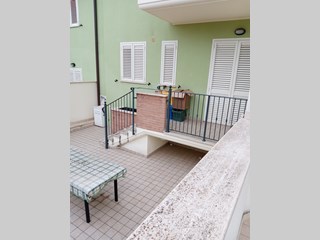 Quadrilocale in Vendita a Colli del Tronto, zona colli del tronto, 130'000€, 70 m², arredato, con Box