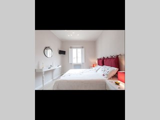 Quadrilocale in Affitto a Firenze, zona piazza della passera, 1'300€, 90 m², arredato