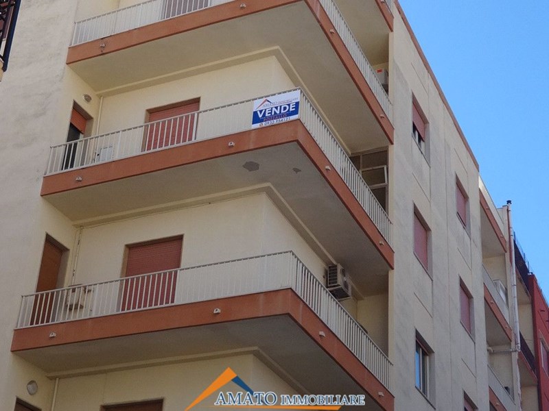 Appartamento in Vendita a Pozzallo, zona corso vittorio veneto, 175'000€, 110 m²
