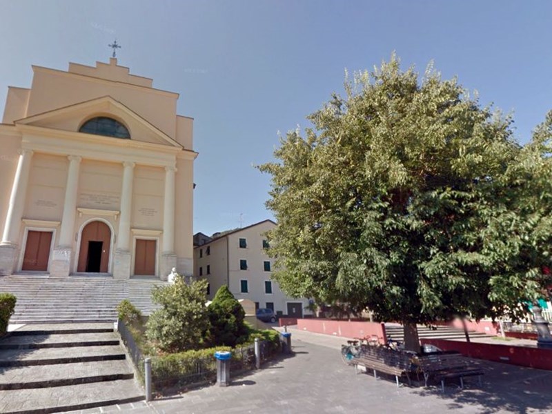 Trilocale in Vendita a Sestri Levante, zona s. bartolomeo, 230'000€, 69 m², con Box