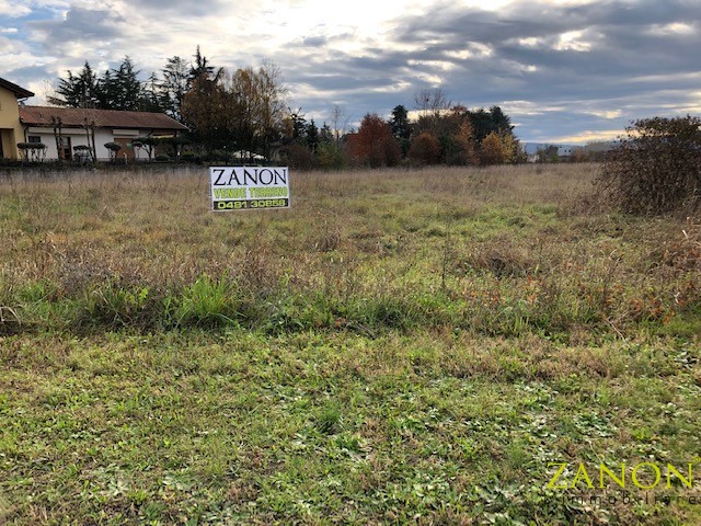 Terreno edificabile in Vendita a Mossa, 60'000€, 9661 m²