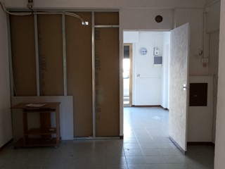 Capannone in Affitto a Lucca, zona santa maria a colle, 500€, 50 m²