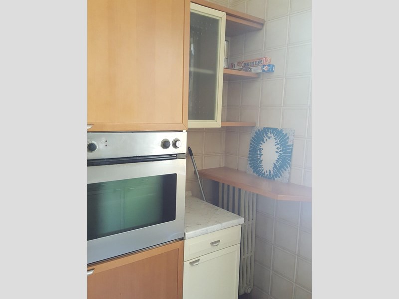 Appartamento in Affitto a Modena, zona Largo Sant'Eufemia, 225&euro;, 156 m², arredato, con Box