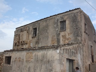 Capannone in Vendita a Siracusa, 75'000€, 300 m²