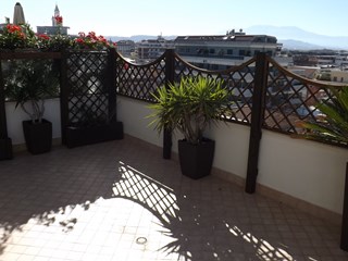 Attico in Vendita a Pescara, zona Pescara centro, 250'000€, 100 m², arredato