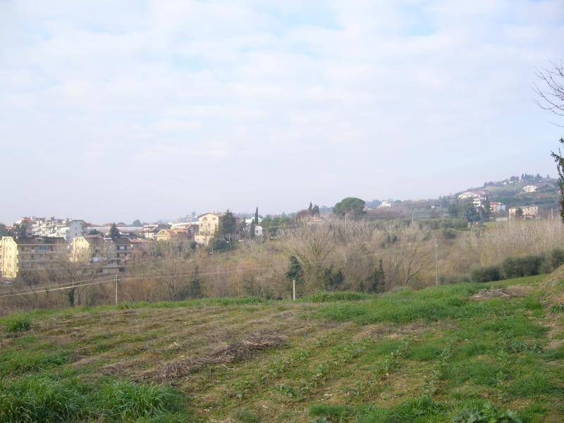 Terreno edificabile in Vendita a Monsampolo del Tronto, zona Stella di Monsampolo, 180'000€, 900 m²