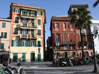 Trilocale in Affitto a Sestri Levante, zona centro, 65 m², arredato