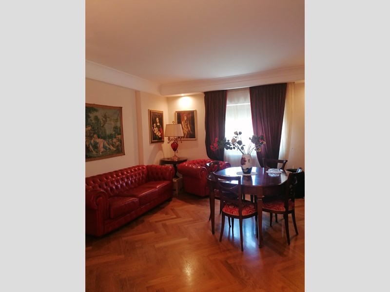 Appartamento in Vendita a Messina, zona Annunziata alta, 130'000€, 110 m², con Box