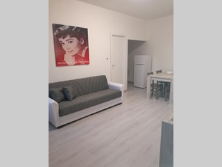 Quadrilocale in Affitto a Forlì, zona foro boario, 70 m², arredato