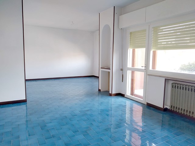 Casa Indipendente in Vendita a Riccione, zona paese, 415'000€, 222 m², con Box
