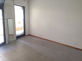 Capannone in Vendita a Lucca, zona Borgo Giannotti, 240'000€, 160 m²