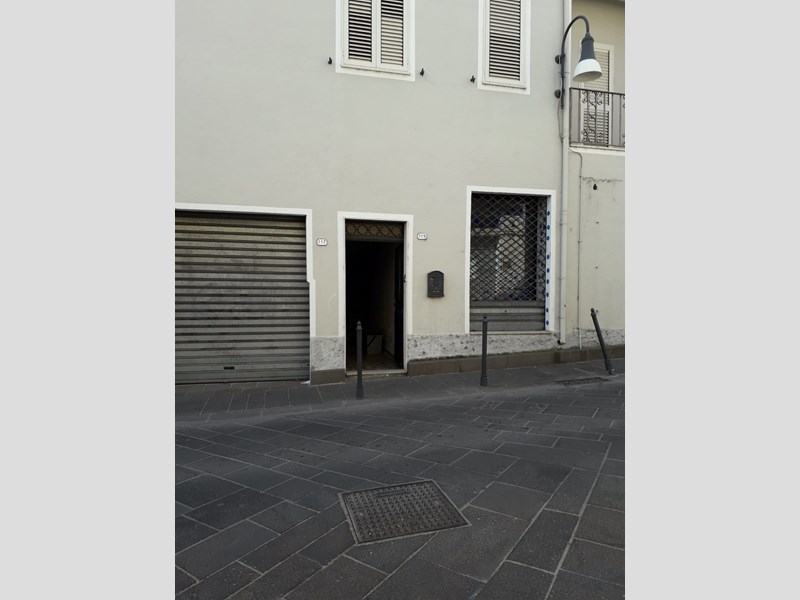 Casa Indipendente in Vendita a Orosei, zona Centro storico , 393'000€, 262 m²