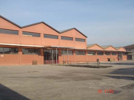Capannone in Affitto a Bovolone, zona Bovolone, 450€, 200/400