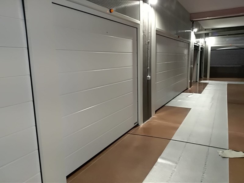 Box in Vendita a Latina, zona Via Carlo Alberto 16, 80'000€, 55 m²