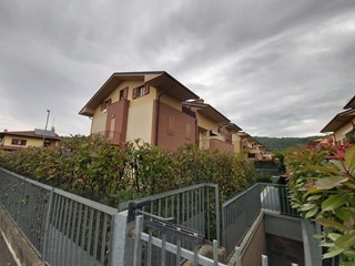 Quadrilocale in Vendita a Carobbio degli Angeli, 135'000€, 110 Mq