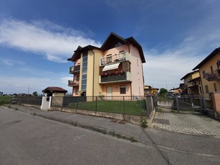 Trilocale in Vendita a Fara Olivana con Sola, 115'000€