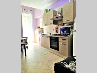 Bilocale in Vendita a Torino, zona borgata vittoria, 49'000€, 45 m², arredato