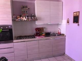 Casa Semi Indipendente in Vendita a Follo, zona Piana Battolla, 70'000€, 107 m²