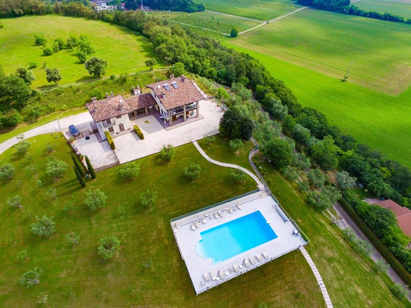 Trilocale in Affitto a Lonato del Garda, zona Via San Cipriano 47/d, 55 m², arredato