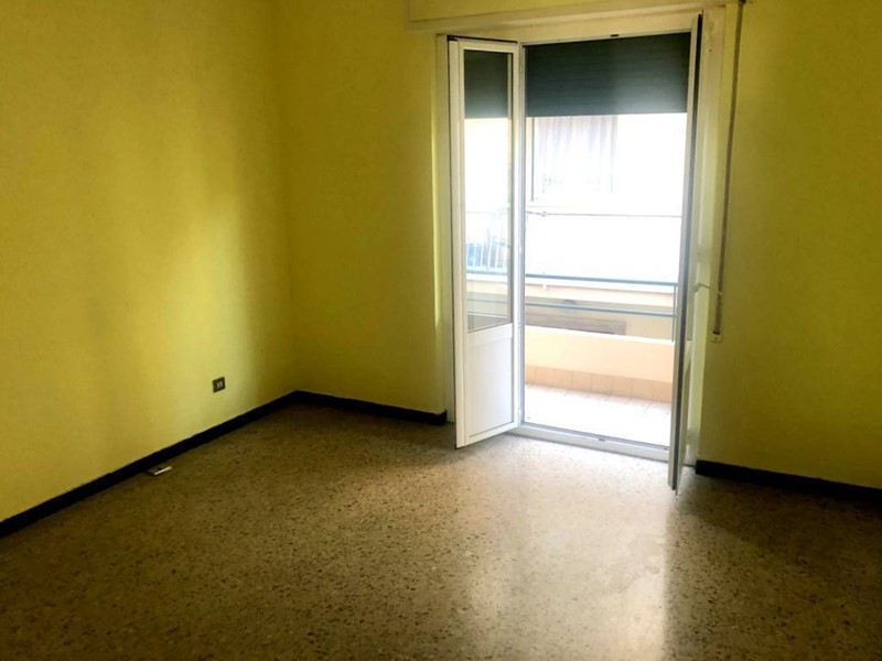 Quadrilocale in Vendita a Taggia, zona Arma Di Taggia, 170'000€, 75 m²