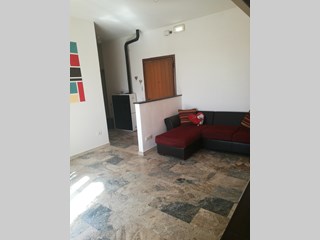 Appartamento in Affitto a Varese, zona Biumo Superiore, 650€, 80 m²