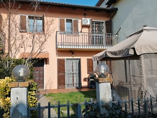 Casa Semi Indipendente in Vendita a Asti, zona Braimarate, 160'000&euro;, 168 m²
