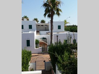 Trilocale in Affitto a Porto Cesareo, zona Villaggio Chiusurelle, 55 m², arredato