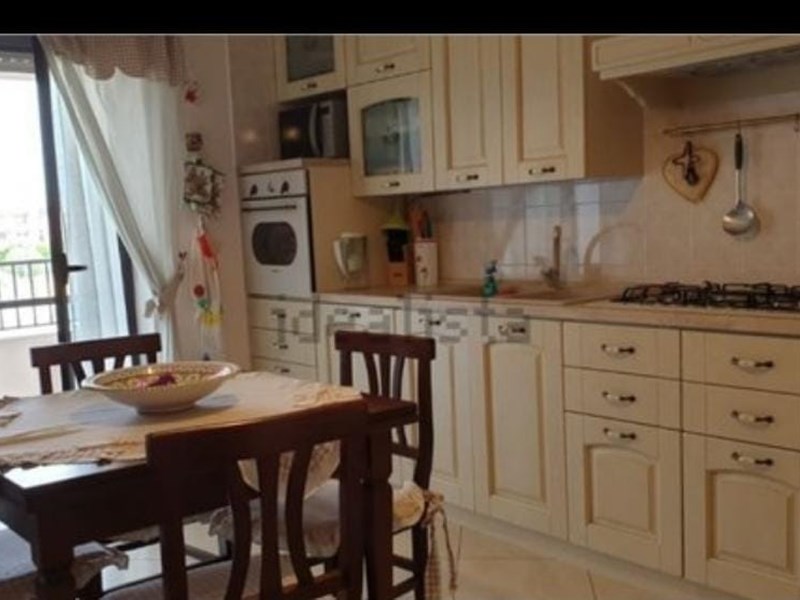 Appartamento in Vendita a Taranto, zona PAOLO VI, 165'000€, 110 m²