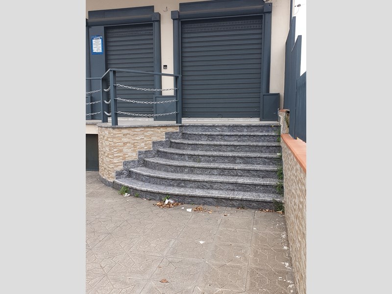 Immobile commerciale in Affitto a Scafati, zona San pietro , 1'500€, 120 m²