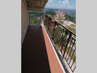 Trilocale in Vendita a San Mango sul Calore, zona San Mango Sul calore, 26'500&euro;, 80 m²