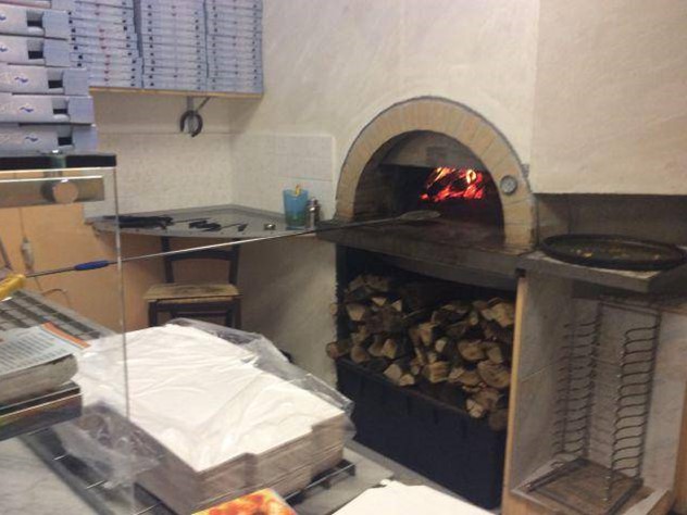 Attività commerciale in Vendita a Castellanza, 25'000€, 60 m², arredato