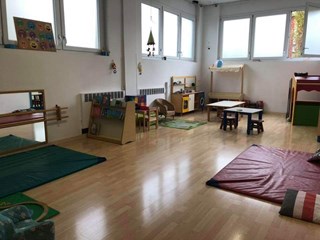 Immobile commerciale in Affitto a Bologna, zona San Lazzaro di Savena, 35'000€, 160 m², arredato