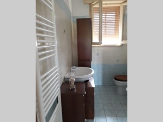 Villa bifamiliare in Vendita a Riva del Po, zona Riva del po (fe), 68'000€, 138 m²