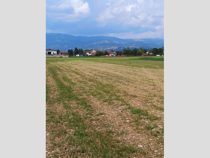 Terreno edificabile in Vendita a Montecchio Precalcino, zona PREARA, 130'000€, 1000 m²