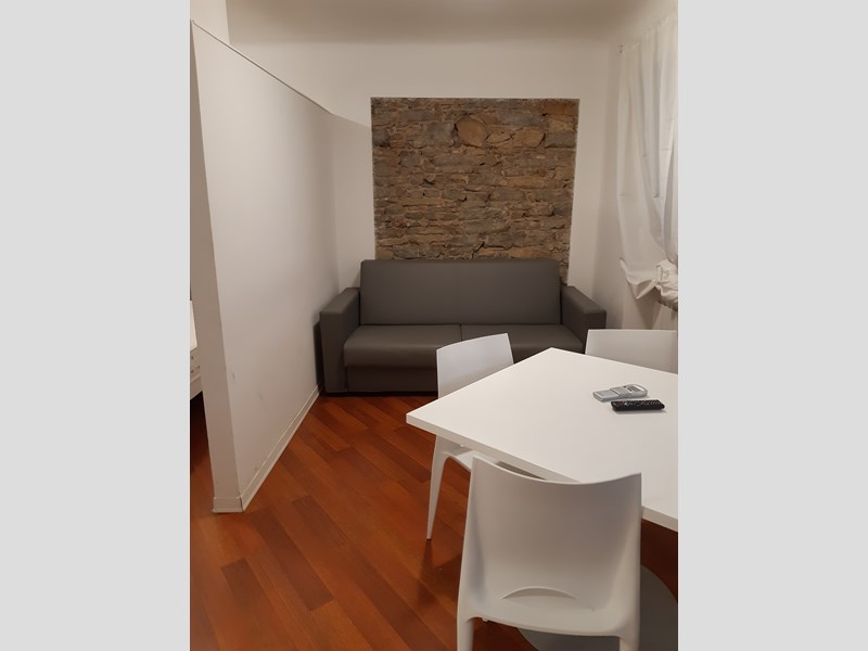 Bilocale in Affitto a Trieste, zona Cavana, 400€, 35 m², arredato